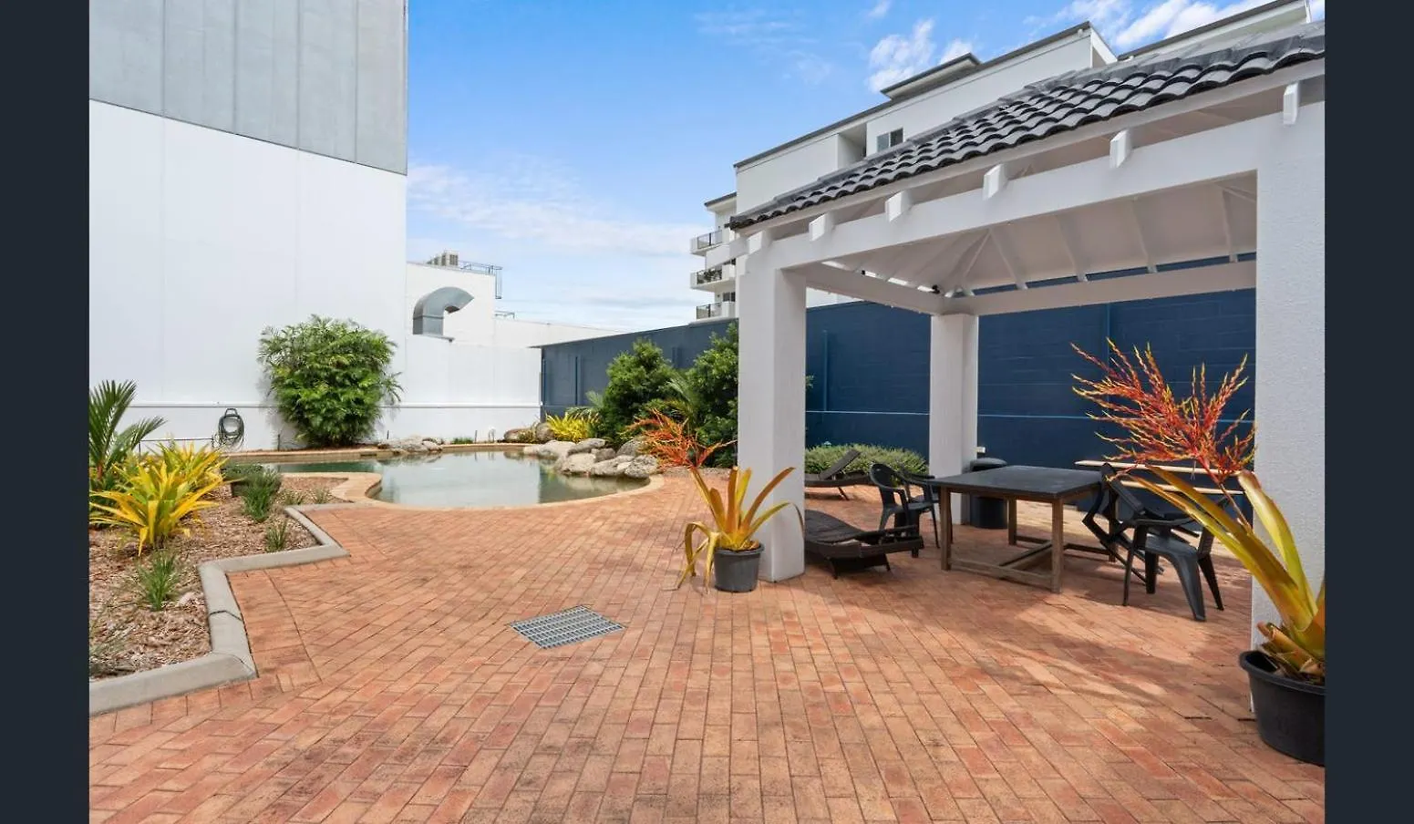 Ξενοδοχείο με διαμερίσματα Villa Vaucluse Apartments Κερνς