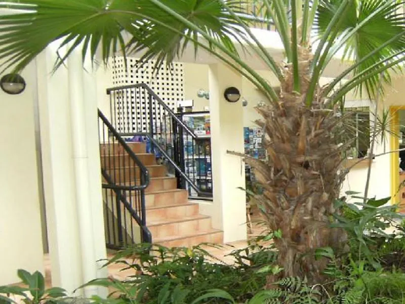 Villa Vaucluse Apartments Κερνς