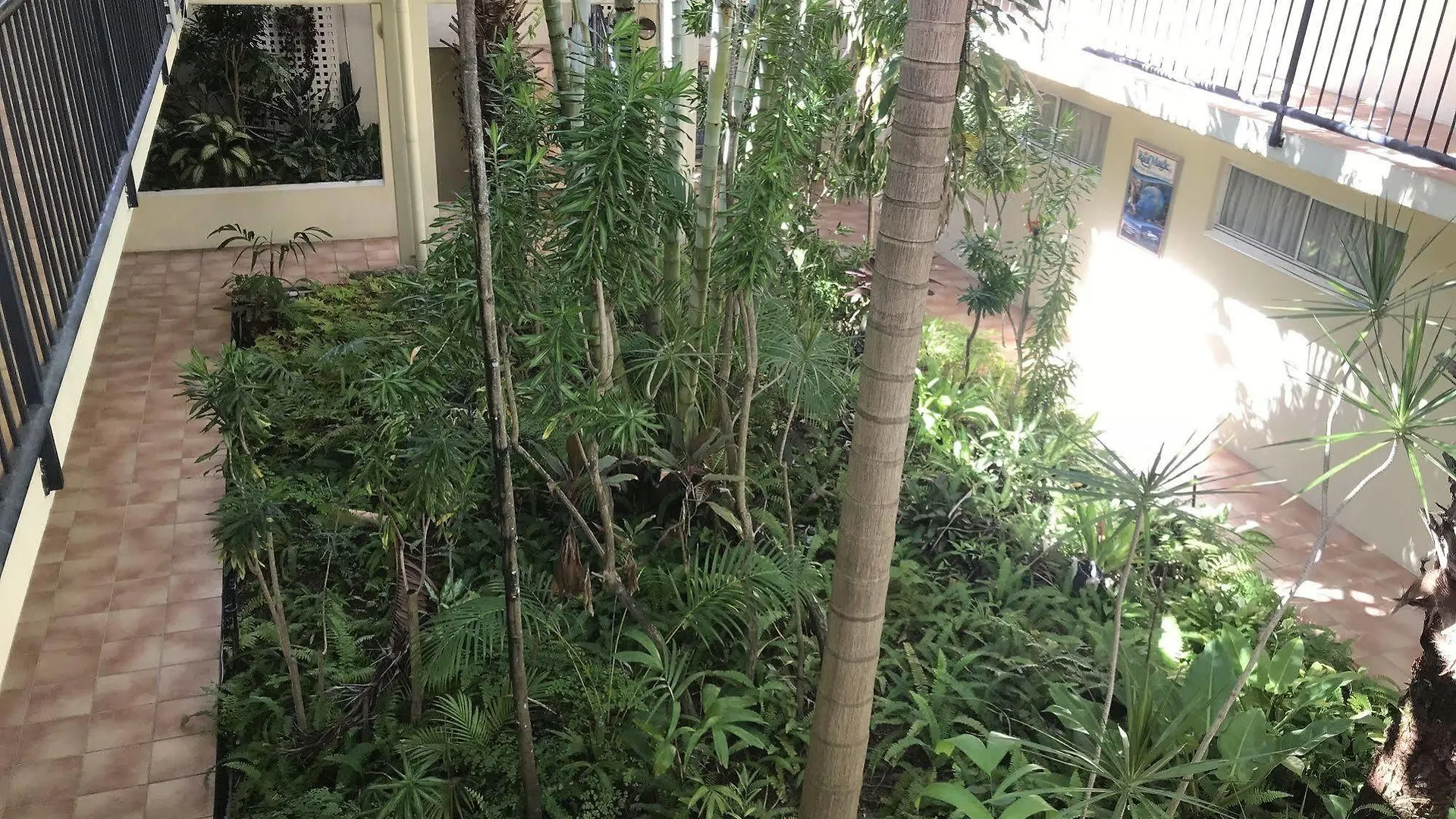 Villa Vaucluse Apartments Cairns