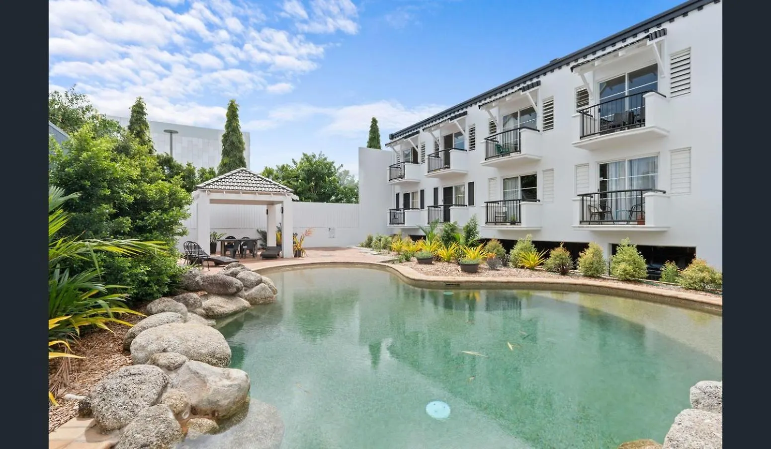 Villa Vaucluse Apartments Cairns Aparthotel