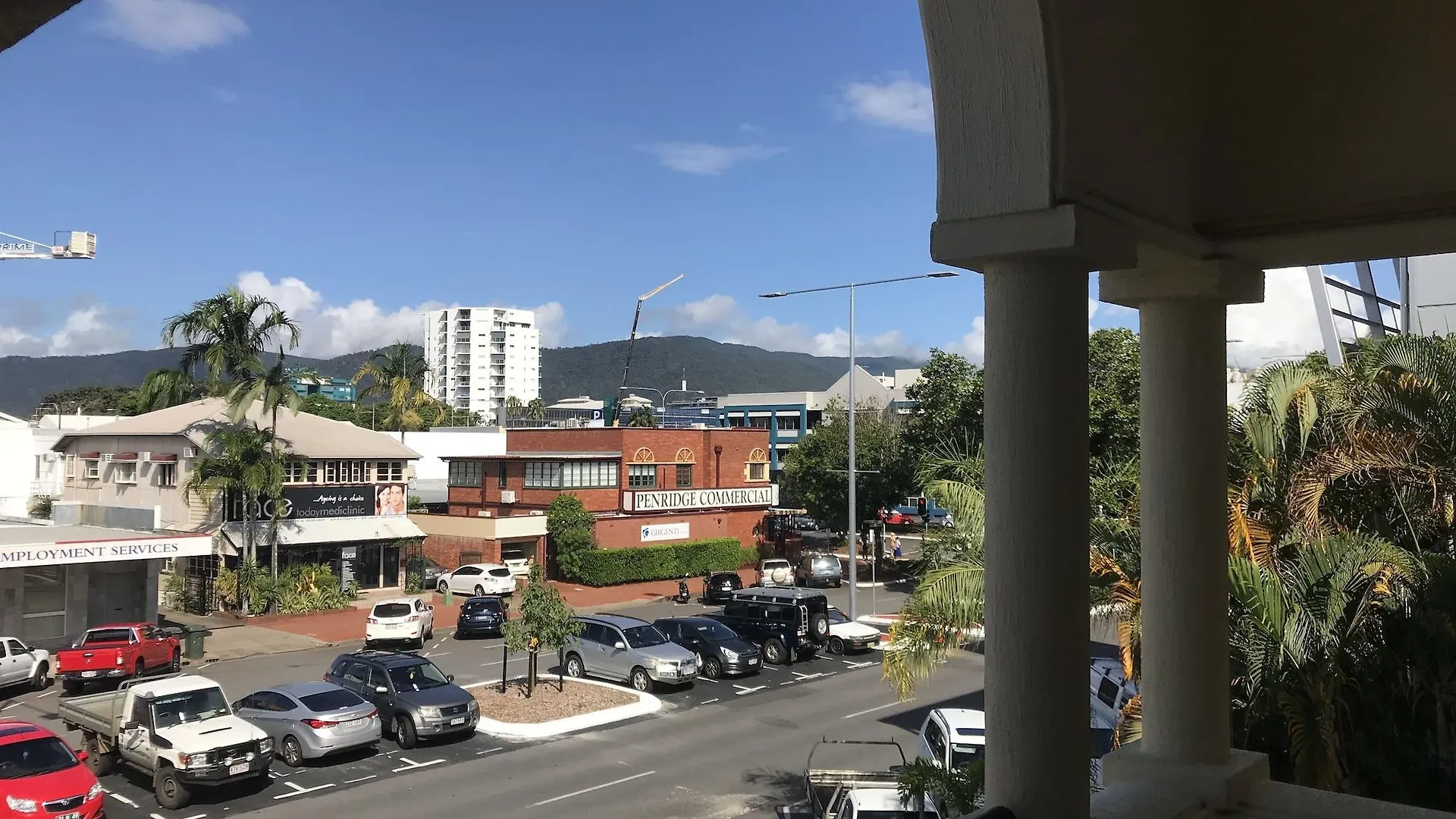 Villa Vaucluse Apartments Cairns