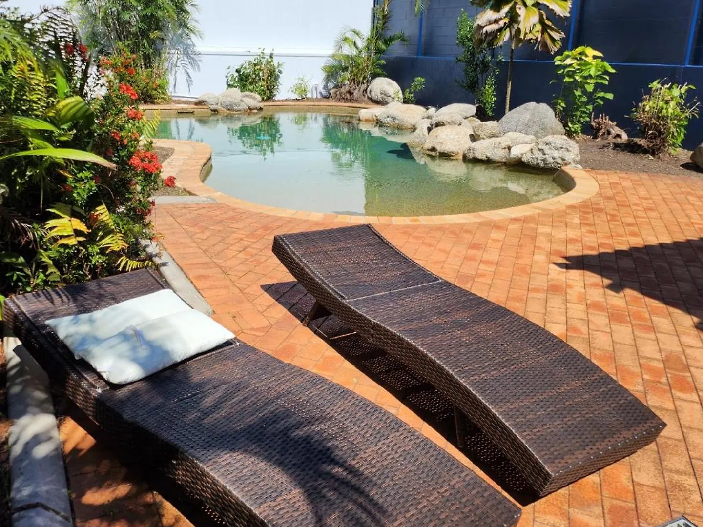 Villa Vaucluse Apartments Кэрнс Апарт-отель