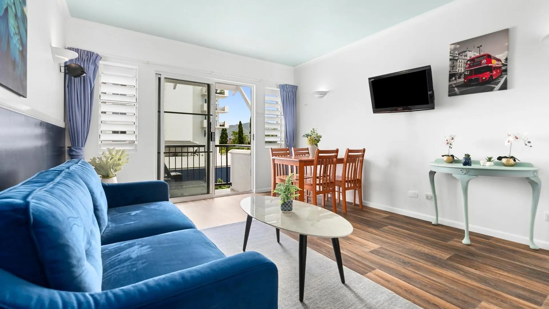 Villa Vaucluse Apartments Кэрнс 4*,